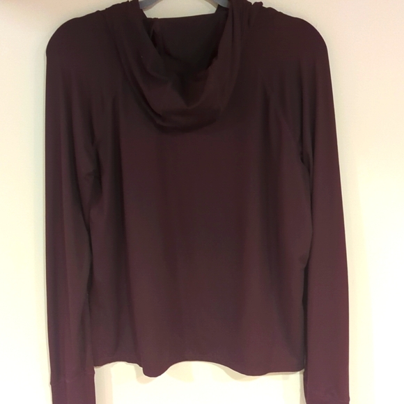 Reebok lightweight hoodie, Size M - Picture 8 of 9